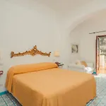 Poseidon Отель 4*
