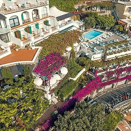 Poseidon Hotel 4*